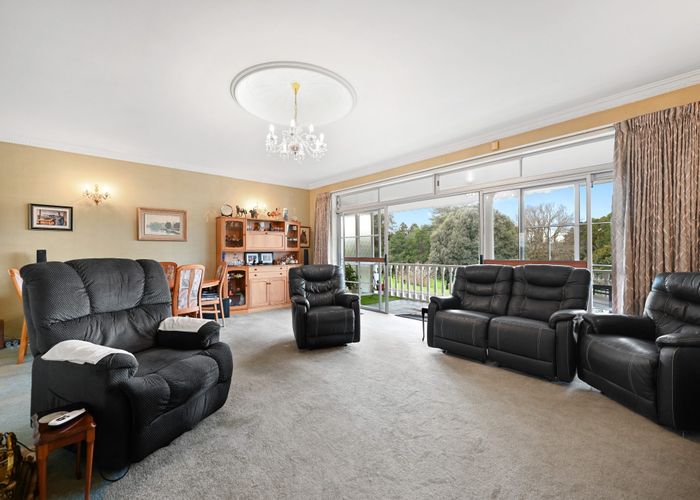  at 9 St Andrews Terrace, St Andrews, Hamilton