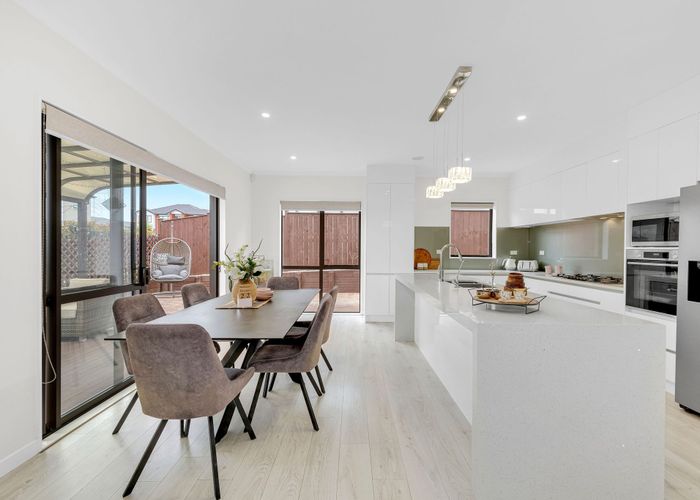  at 76 Drumbuoy Drive, Flat Bush, Auckland