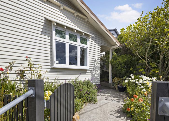  at 32 Mills Road, Brooklyn, Wellington