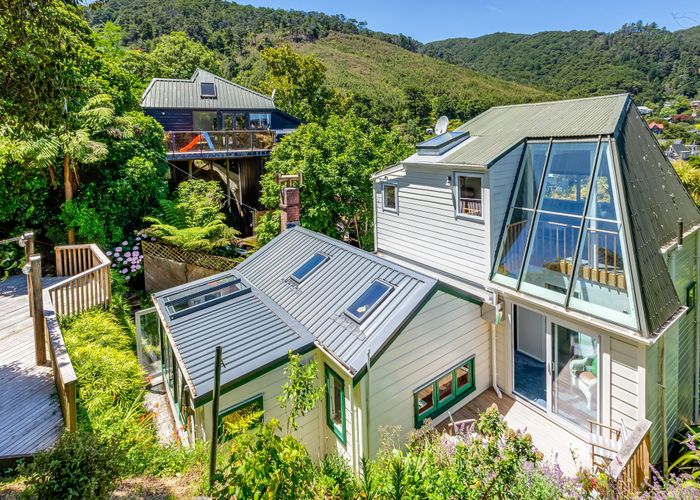  at 21 Ferry Road, Days Bay, Eastbourne, Lower Hutt, Wellington