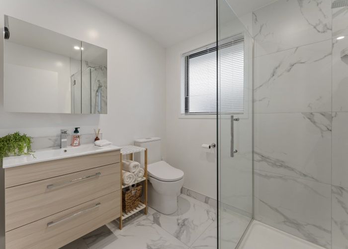  at 2/324 Oxford Terrace, Avalon, Lower Hutt