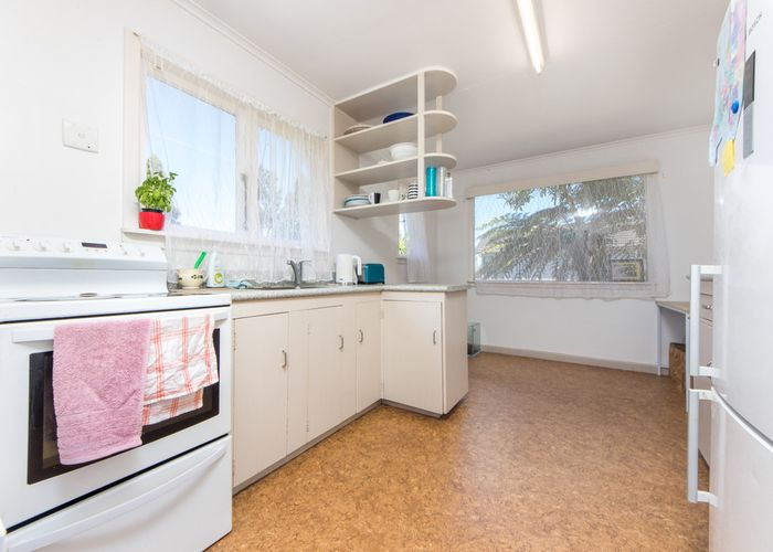  at 50 Island Bay Road, Beach Haven, Auckland
