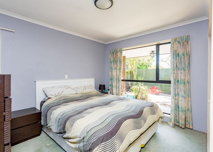  at 2/21 Wembley Street, Sydenham, Christchurch