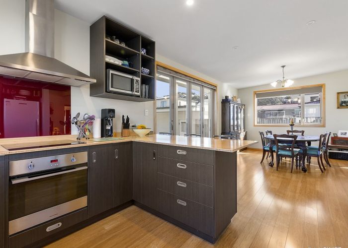  at 31 Trent Street, Island Bay, Wellington