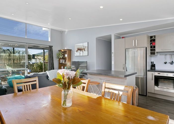  at 2/5 John Street, Tauhara, Taupo