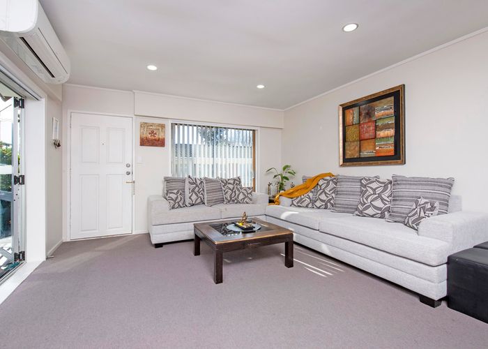  at 2/38 Stanniland Street, Sunnyhills, Auckland