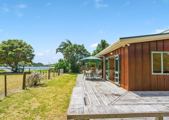  at 890 Pataua South Road, Pataua South, Parua Bay