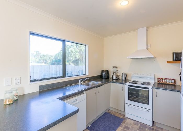  at 14A Driver Crescent, Cannons Creek, Porirua