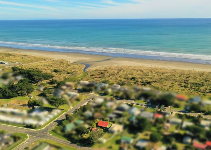  at 147 Park Avenue, Waitarere Beach, Levin