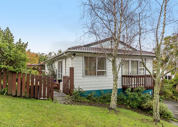  at 24 Ellice Road, Totara Vale, Auckland