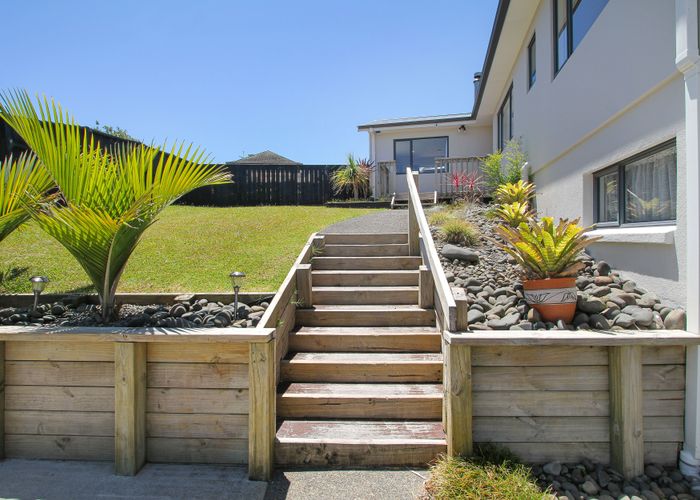  at 17 Donald Street, Stanmore Bay, Whangaparaoa