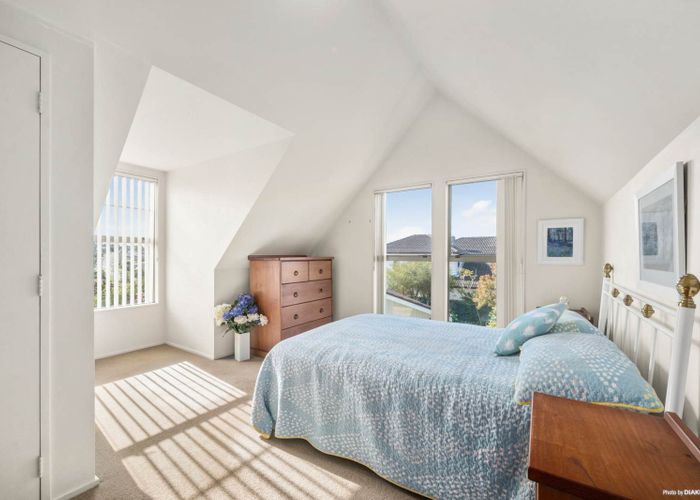  at 2/136 Awaruku Road, Torbay, Auckland