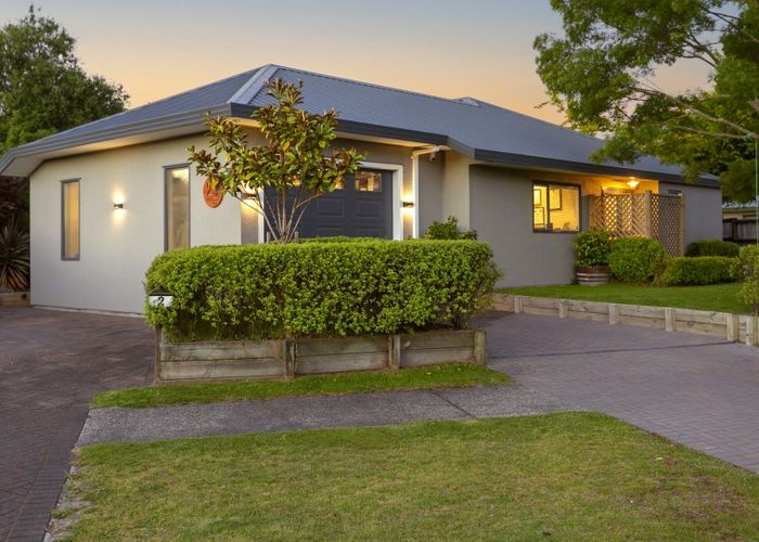  at 2 Balmoral Drive, Hilltop, Taupo