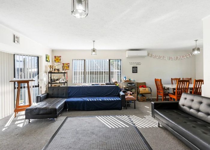  at 42 Pinehurst Place, Wattle Downs, Auckland