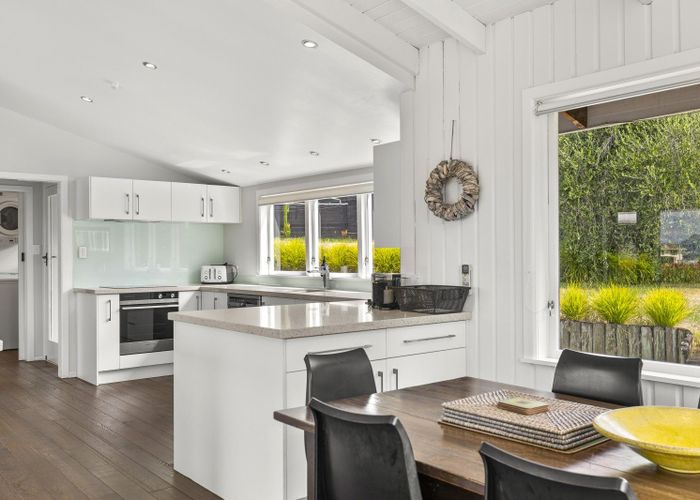  at 6 Scenic Heights, Acacia Bay, Taupo, Waikato