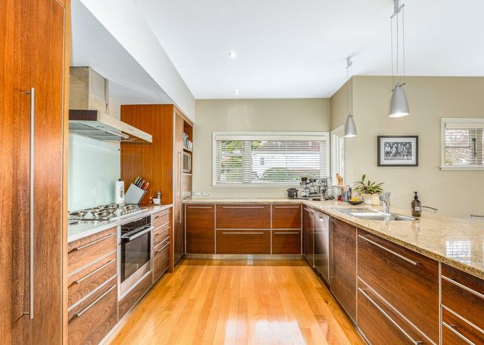  at 33 Cheviot Road, Eastbourne, Lower Hutt, Wellington