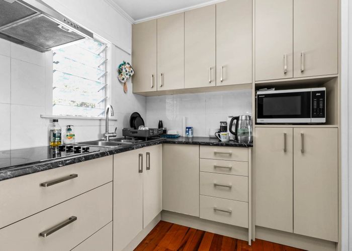  at 2/19 Selwyn Road, Epsom, Auckland City, Auckland