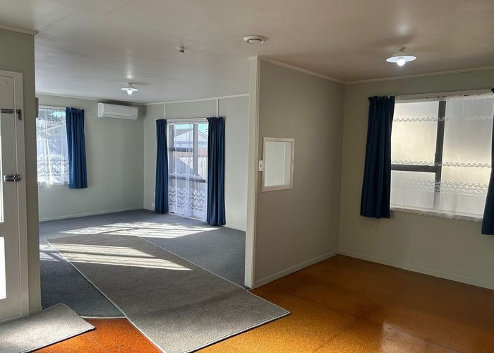  at 12 Edwin Freeman Place, Ranui, Waitakere City, Auckland