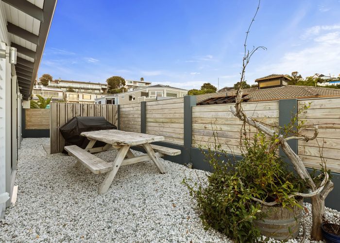  at 1/26 Manly Esplanade, Browns Bay, Auckland