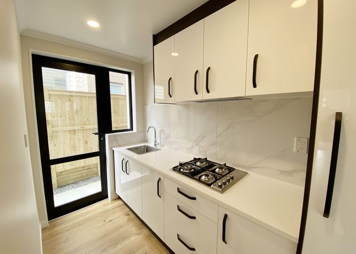  at 2 Clonmany Road, Flat Bush, Manukau City, Auckland