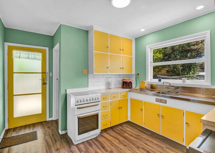  at 30 Anthony Grove, Paraparaumu Beach, Paraparaumu