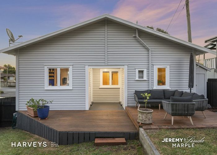  at 1/112A View Road, Sunnyvale, Waitakere