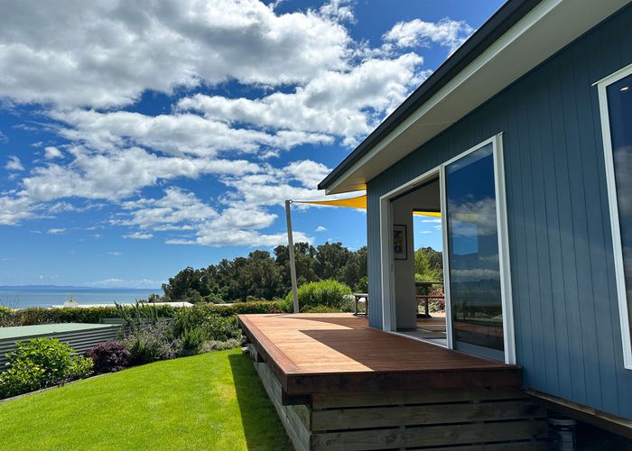  at 28 Bay Vista Drive, Pōhara, Tākaka