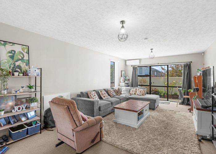  at 2/41 Picton Avenue, Riccarton, Christchurch City, Canterbury