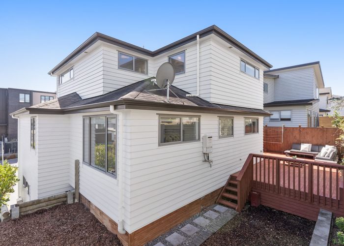  at 20 Windlass Street, Long Bay, North Shore City, Auckland