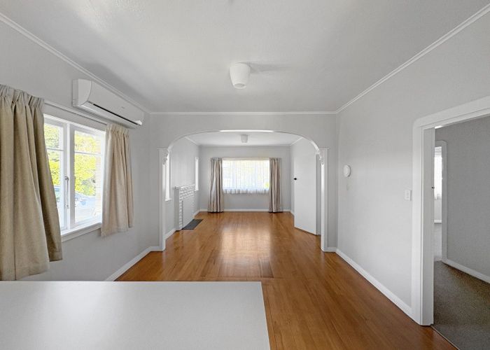  at 81 Naylor Street *LAWNS INCLUDED*, Hamilton East, Hamilton, Waikato