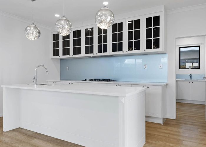  at 5 Downpatrick Drive, Flat Bush, Manukau City, Auckland