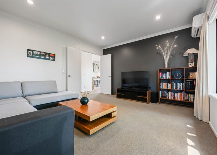  at 9 Ashwick Terrace, Huntington, Hamilton