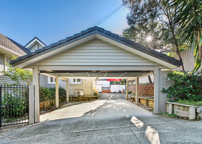 at 85 Carlton Street, Hillsborough, Auckland