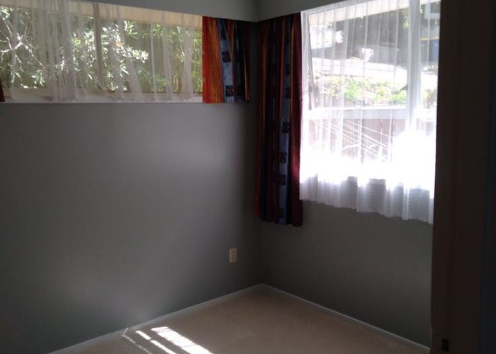  at 1/74 Chivalry Road, Glenfield, Auckland