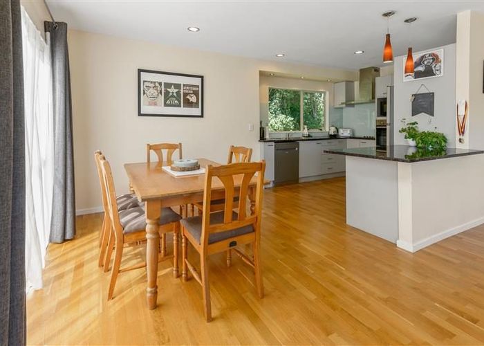  at 3/96 Balmain Road, Chatswood, Auckland