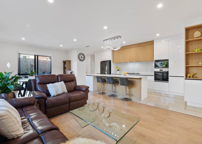  at 4 Koromeke Street, Flat Bush, Manukau City, Auckland