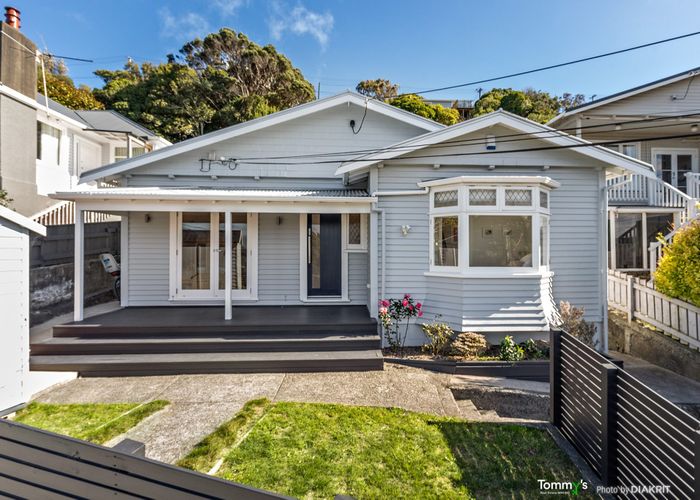  at 89 Farnham Street, Mornington, Wellington