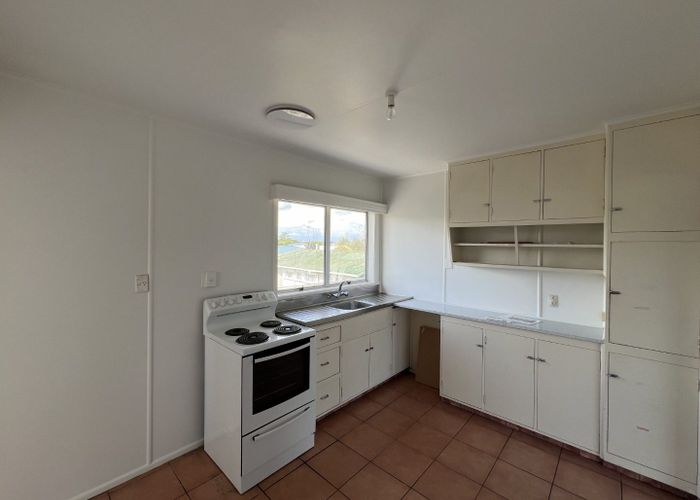  at 31 Carrington Avenue, Hillcrest, North Shore City, Auckland