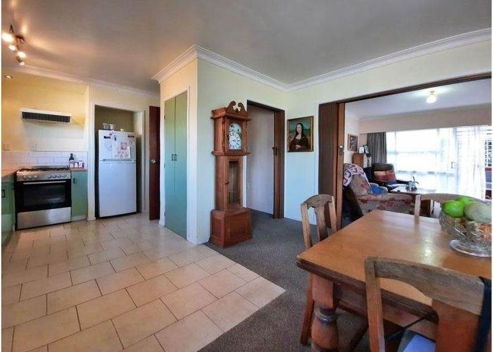  at 25B Cedar Grove, Matua, Tauranga