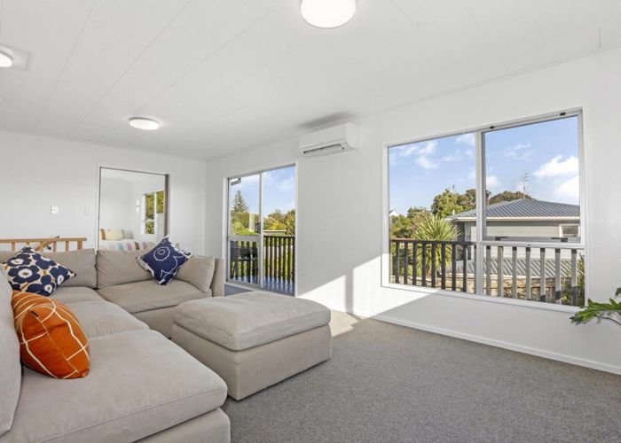  at 1 Goldie Place, Waikanae Beach, Kapiti Coast, Wellington