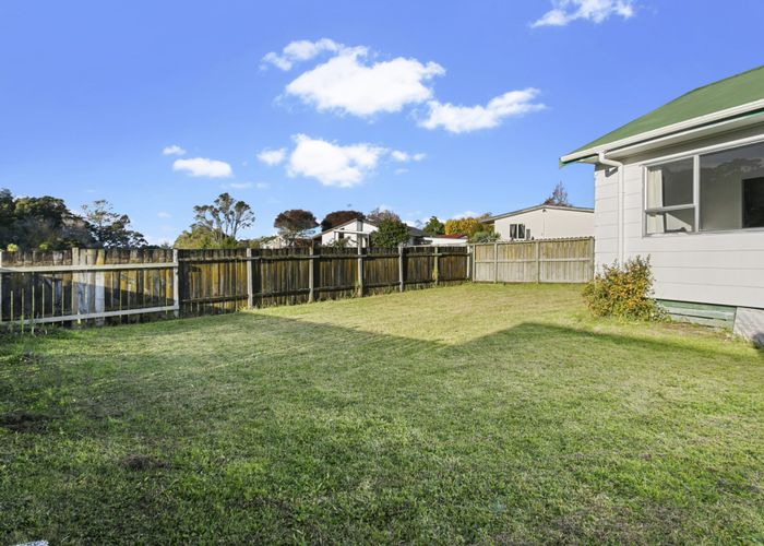  at 51 Border Road, Henderson, Auckland