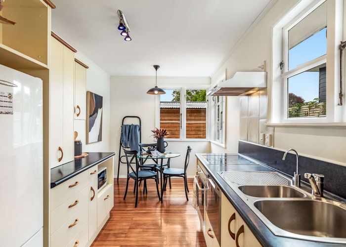  at 1D Hendon Place, West End, Palmerston North