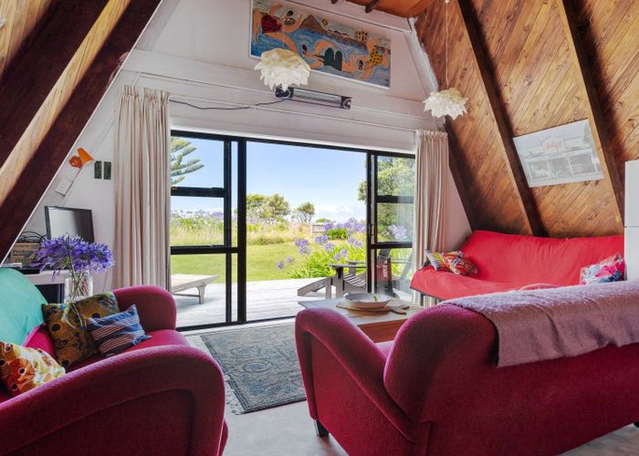  at 127 Blue Pacific Parade, Riversdale Beach, Masterton