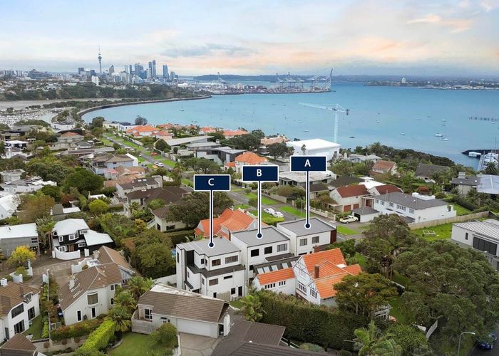  at 2B Tuhaere Street, Orakei, Auckland City, Auckland