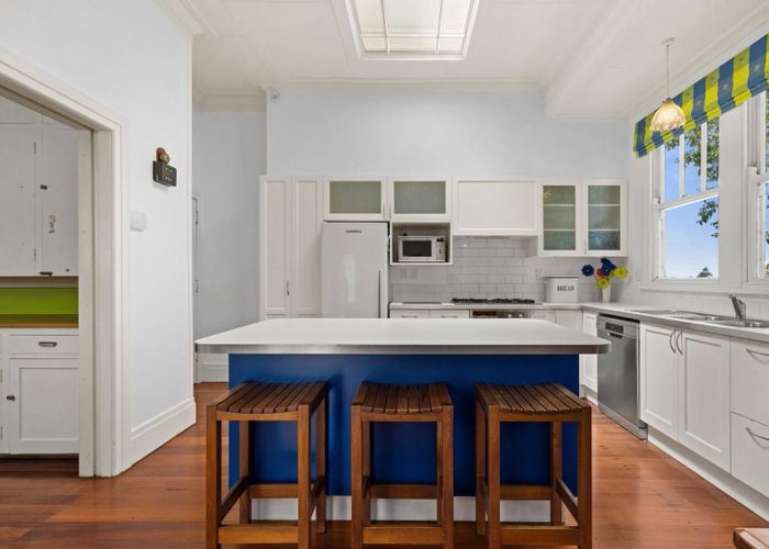  at 11 Thompson Road, Bluff Hill, Napier, Hawke's Bay