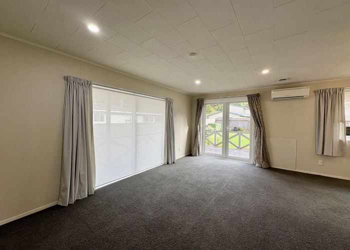  at 206 California Drive, Totara Park, Upper Hutt, Wellington