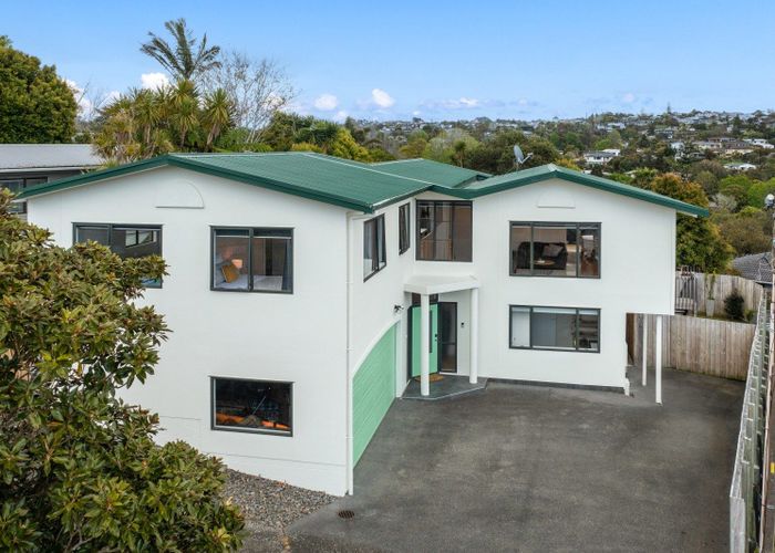  at 1/92 Deep Creek Road, Torbay, Auckland