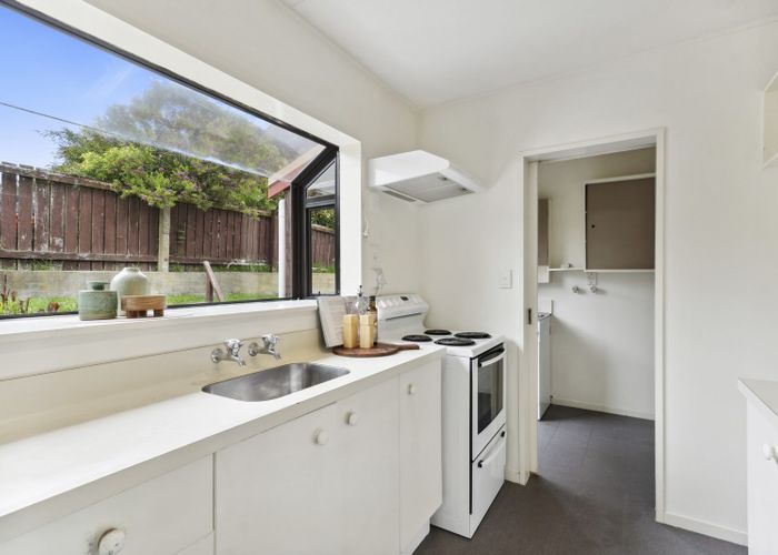  at 82 Queens Road, Waikanae Beach, Waikanae