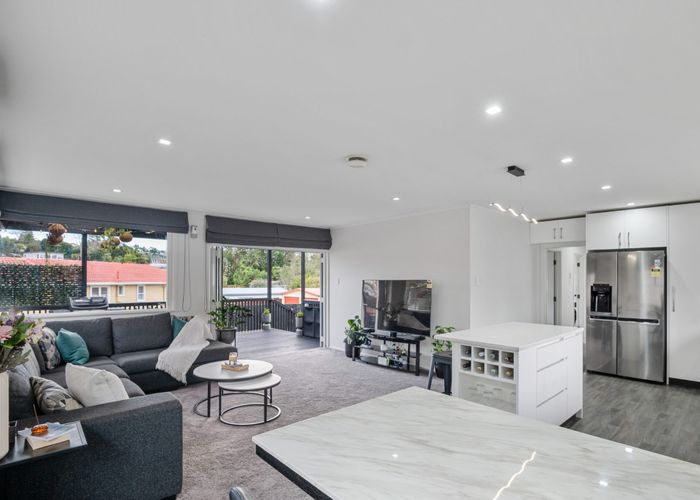  at 37 & 37A Castleford Street, Green Bay, Waitakere City, Auckland