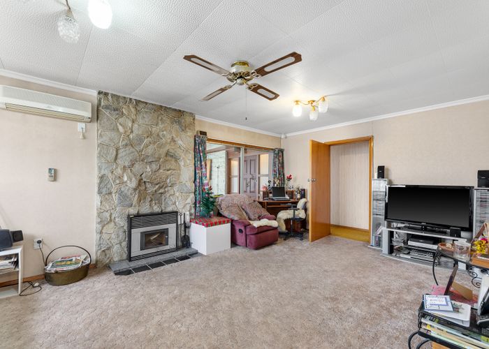  at 135 Budge Street, Riversdale, Blenheim